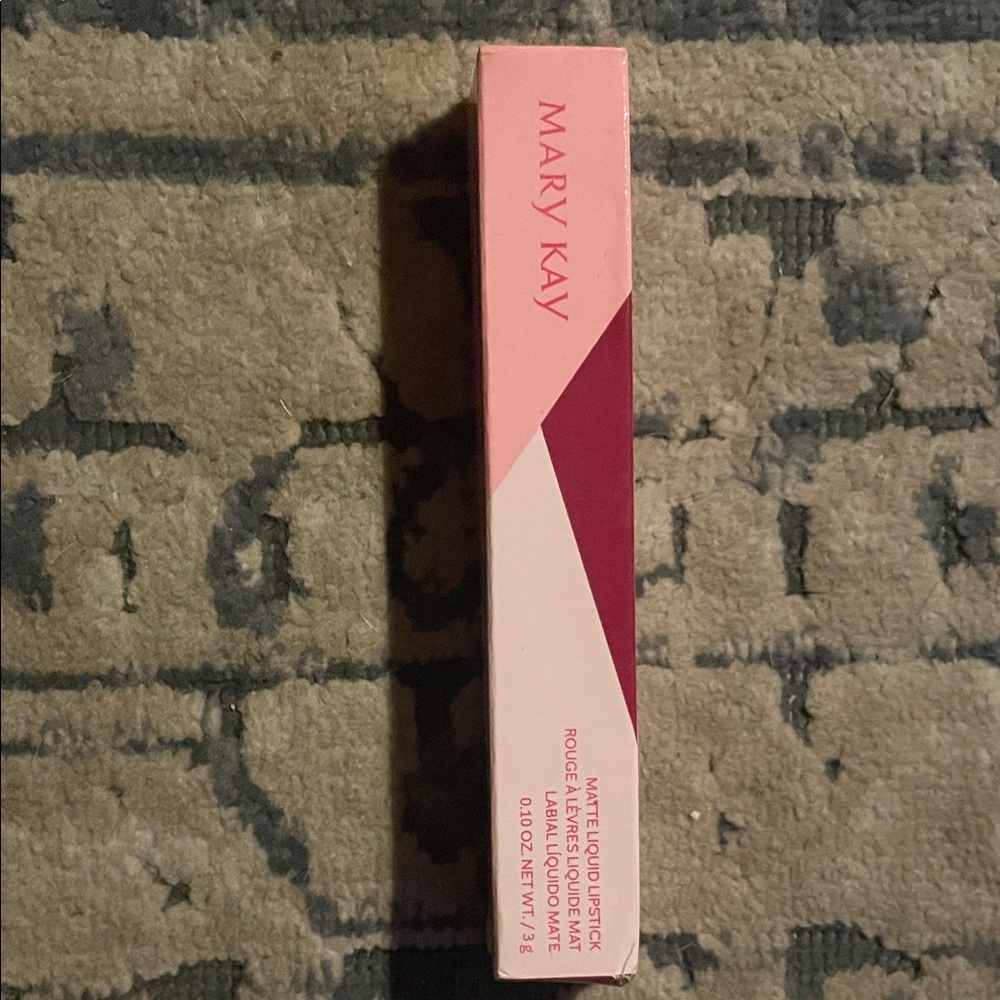 Mary Kay Vivid Matte Liquid Lipstick-Rich Berry - Picture 2 of 3